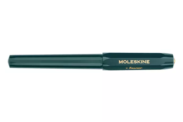 Een Moleskine X Kaweco Ballpoint Pen 1.0mm Green koop je bij Moleskine.nl